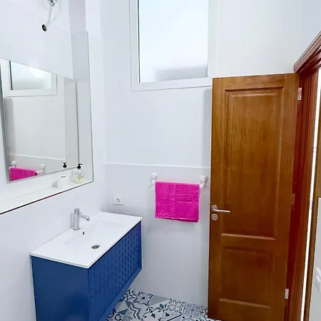 La Isleta Coliving بيت ضيافة 3*