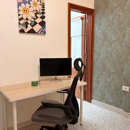 La Isleta Coliving بيت ضيافة