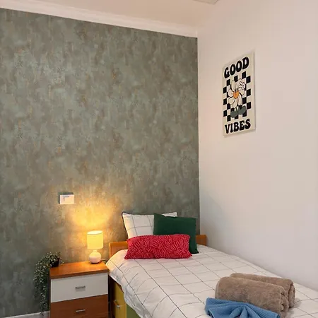 La Isleta Coliving بيت ضيافة