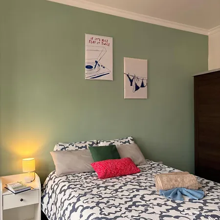 بيت ضيافة La Isleta Coliving