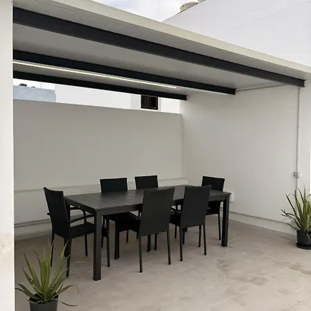 بيت ضيافة La Isleta Coliving لاس بالماس دي غران كاناريا