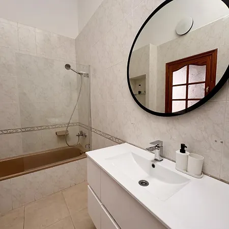 La Isleta Coliving Guest house