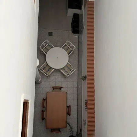 La Isleta Coliving بيت ضيافة