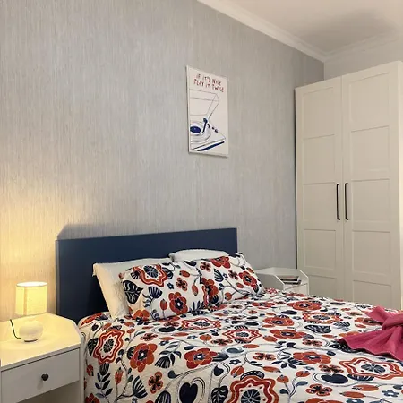 بيت ضيافة La Isleta Coliving